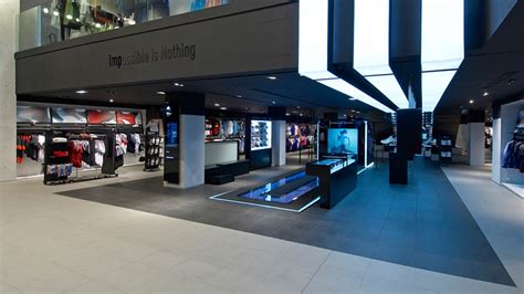 adidas store paris.